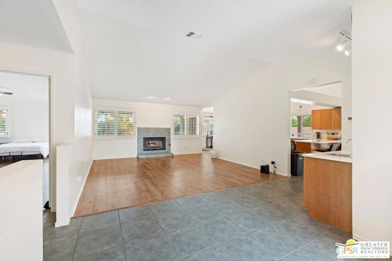 39850 Regency Way