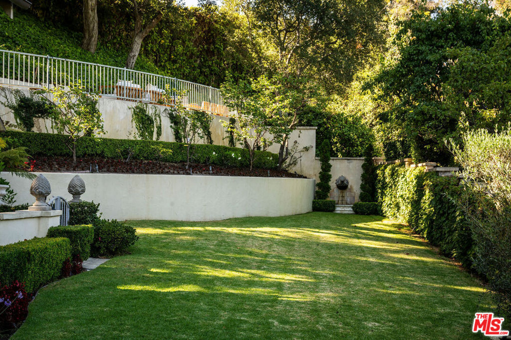 10950 Bellagio Road