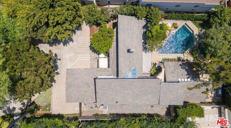515 N Roxbury Drive
