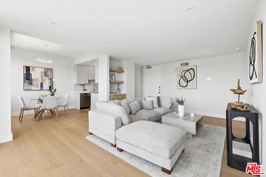 10747 Wilshire Boulevard 1107