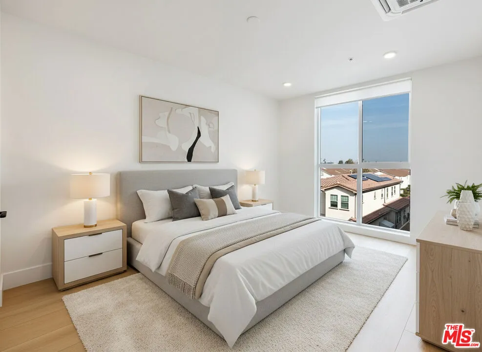 Cypress, California 90630, United States, 3 Bedrooms Bedrooms, ,3 BathroomsBathrooms,Residential,Active,239246