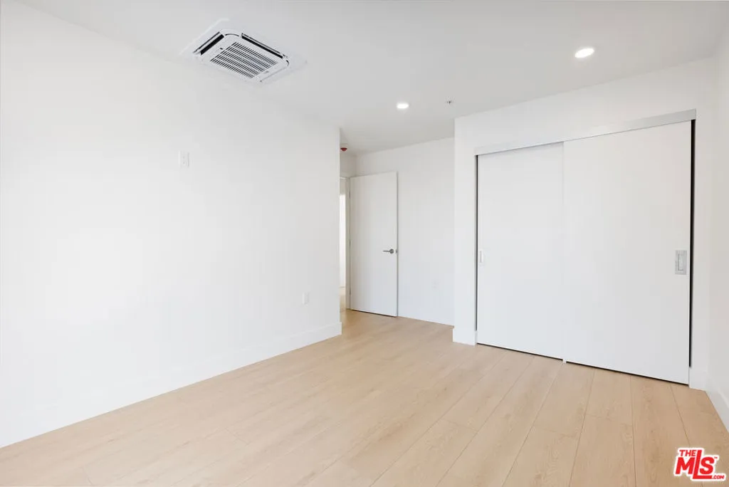 Cypress, California 90630, United States, 3 Bedrooms Bedrooms, ,3 BathroomsBathrooms,Residential,Active,239246