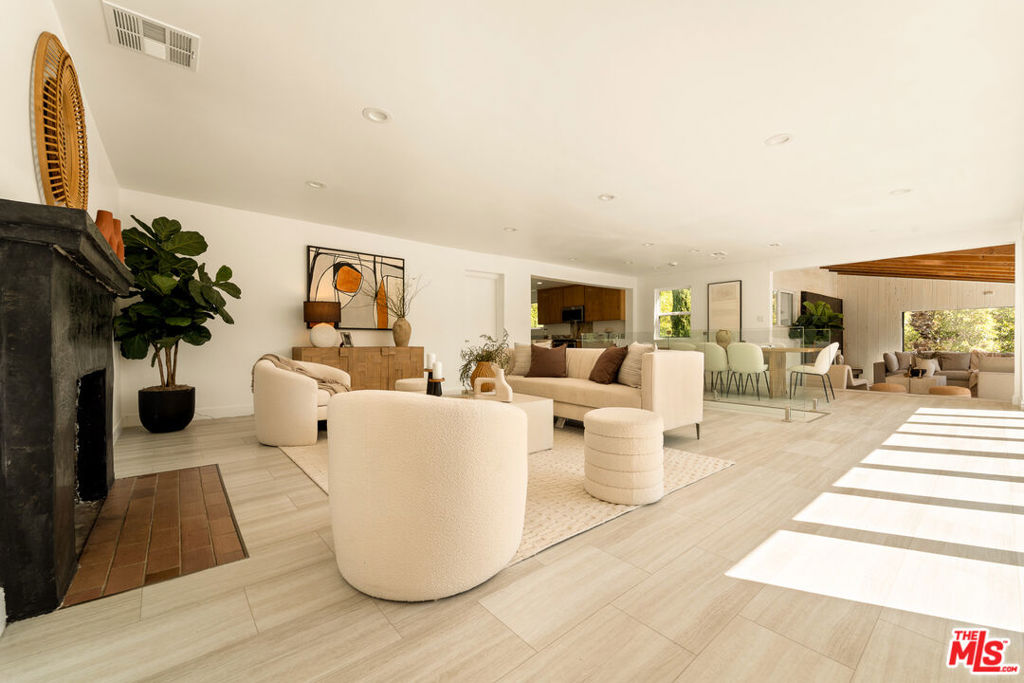 2600 Topanga Skyline Drive