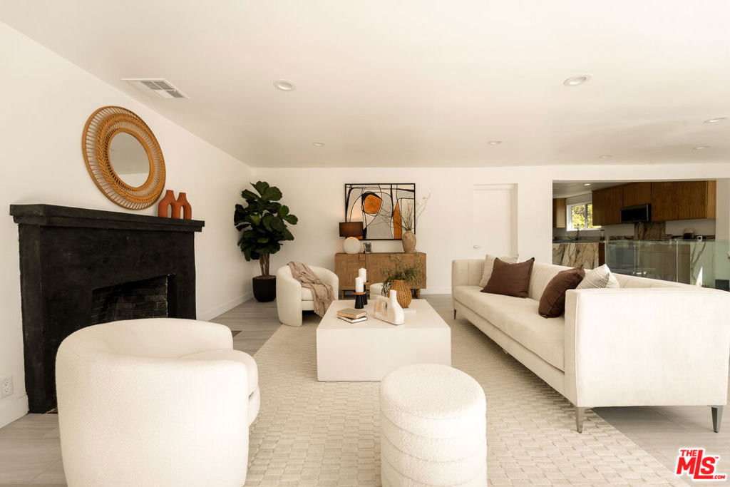 2600 Topanga Skyline Drive