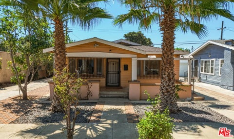 Photo of 1223 Hague Court, Glendale, CA 91204 (MLS # 26989815)