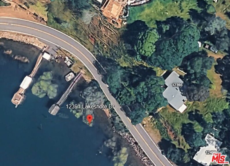 12391 Lakeshore Drive