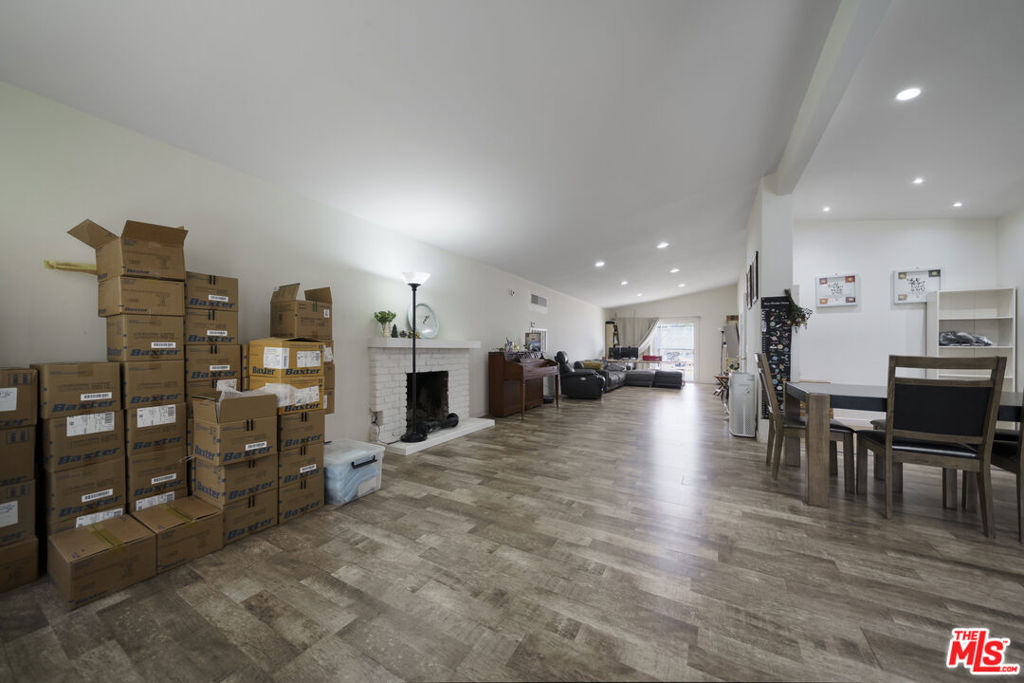 Properties 2 110 S Baymar Street