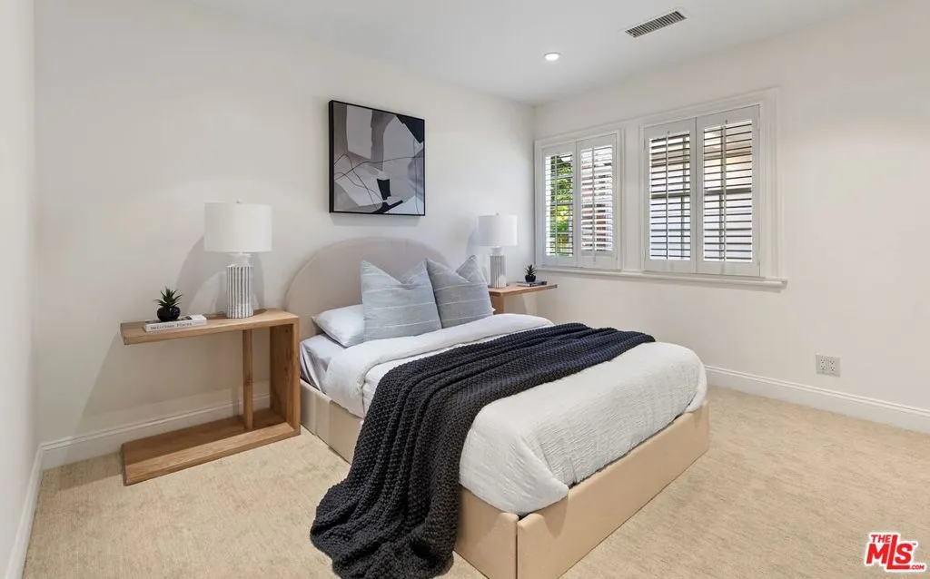 Beverly Hills, California 90210, United States, 4 Bedrooms Bedrooms, ,4 BathroomsBathrooms,Residential,Active,178703