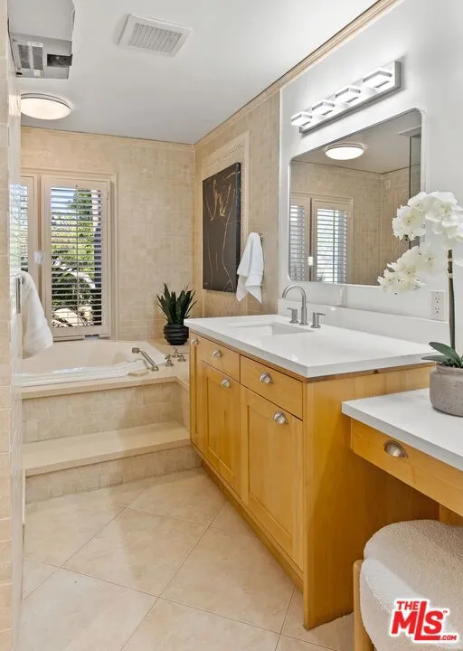 Beverly Hills, California 90210, United States, 4 Bedrooms Bedrooms, ,4 BathroomsBathrooms,Residential,Active,178703