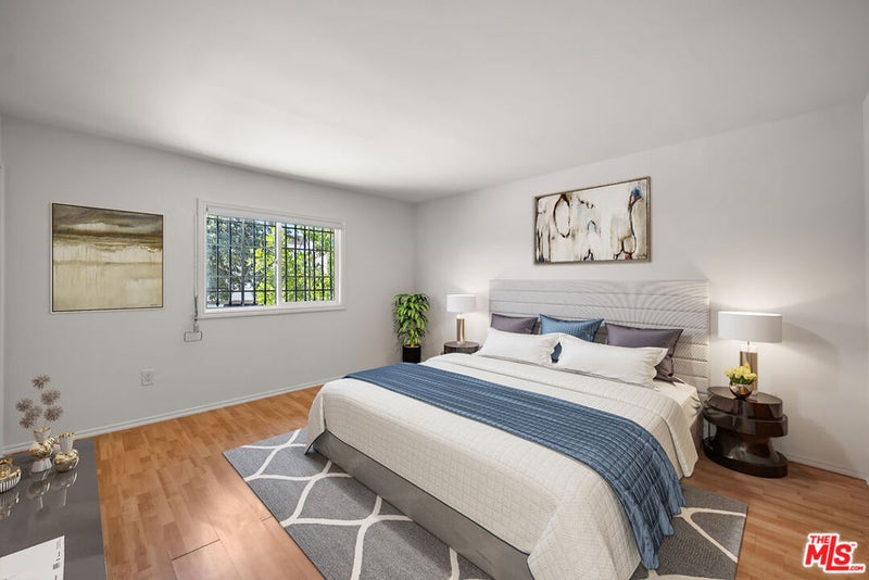 444 S Gramercy Place 10