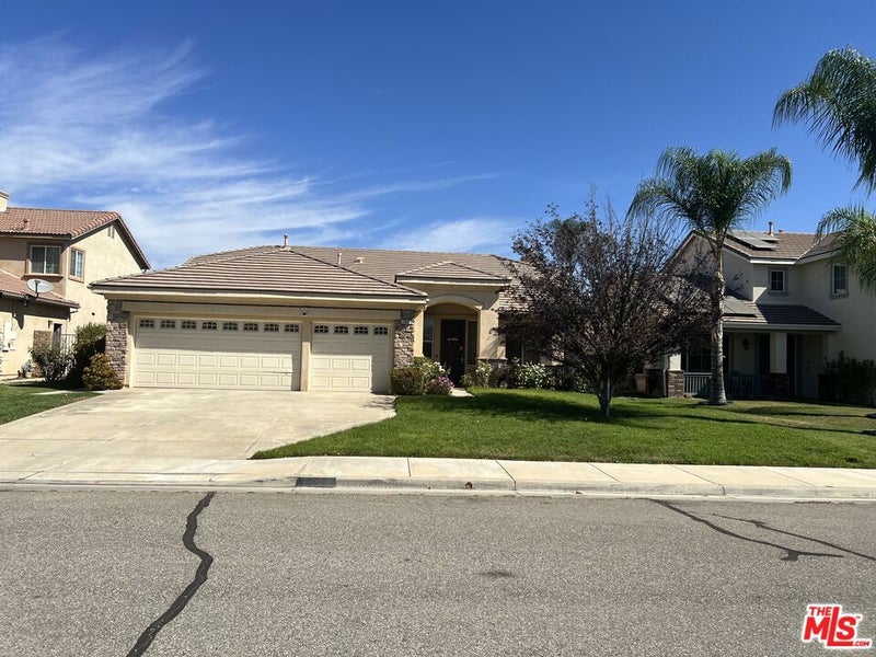 25832 Boulder Rock Place