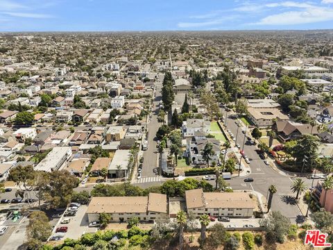 1973 W 22nd Street Los Angeles CA 90018