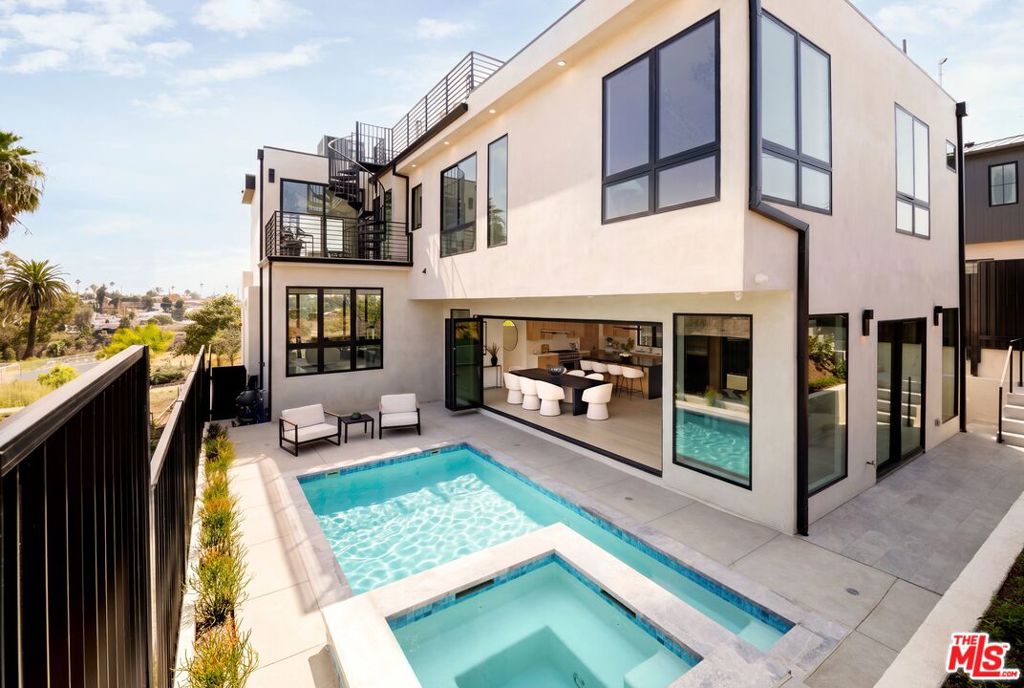 605 Erskine Drive