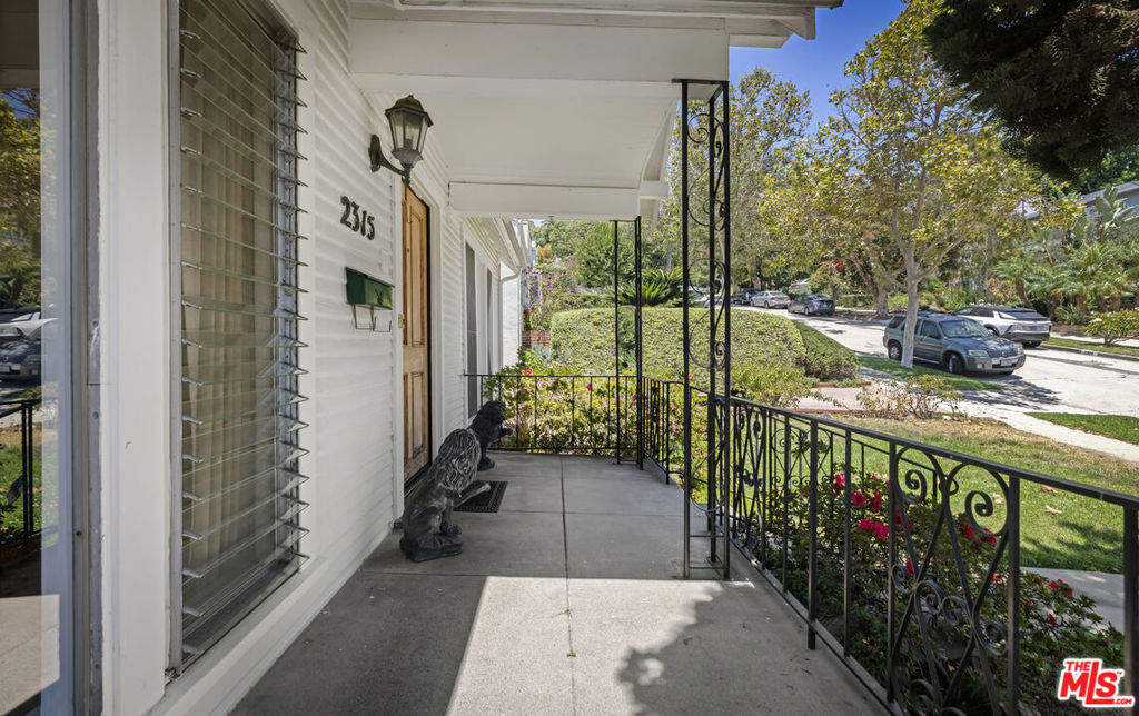 2315 Nella Vista Avenue