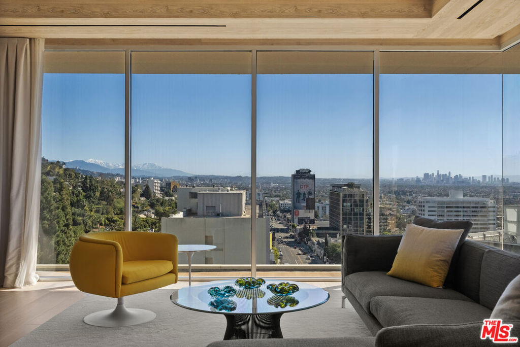 9255 Doheny Road 1206
