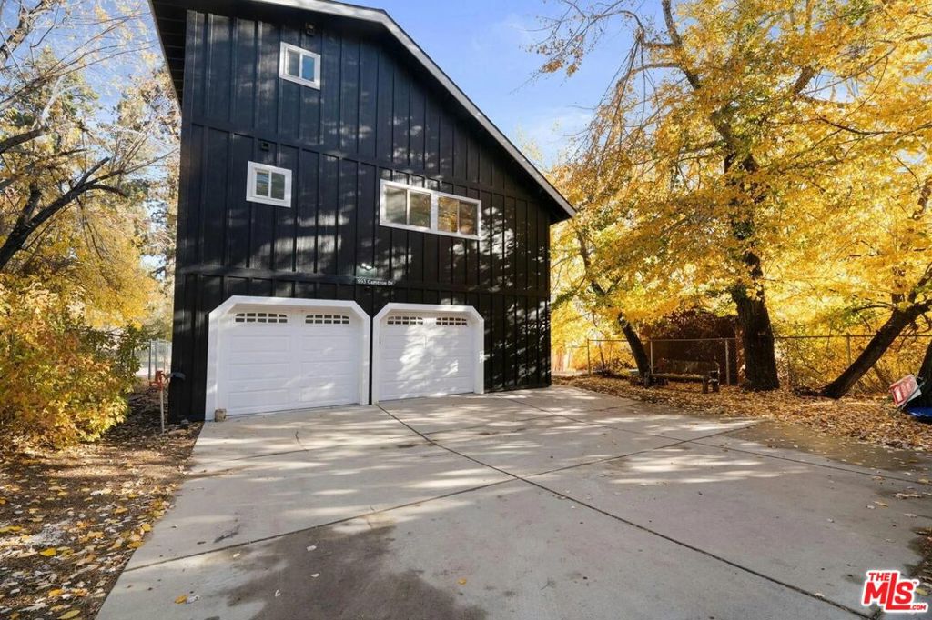993 Cameron Drive