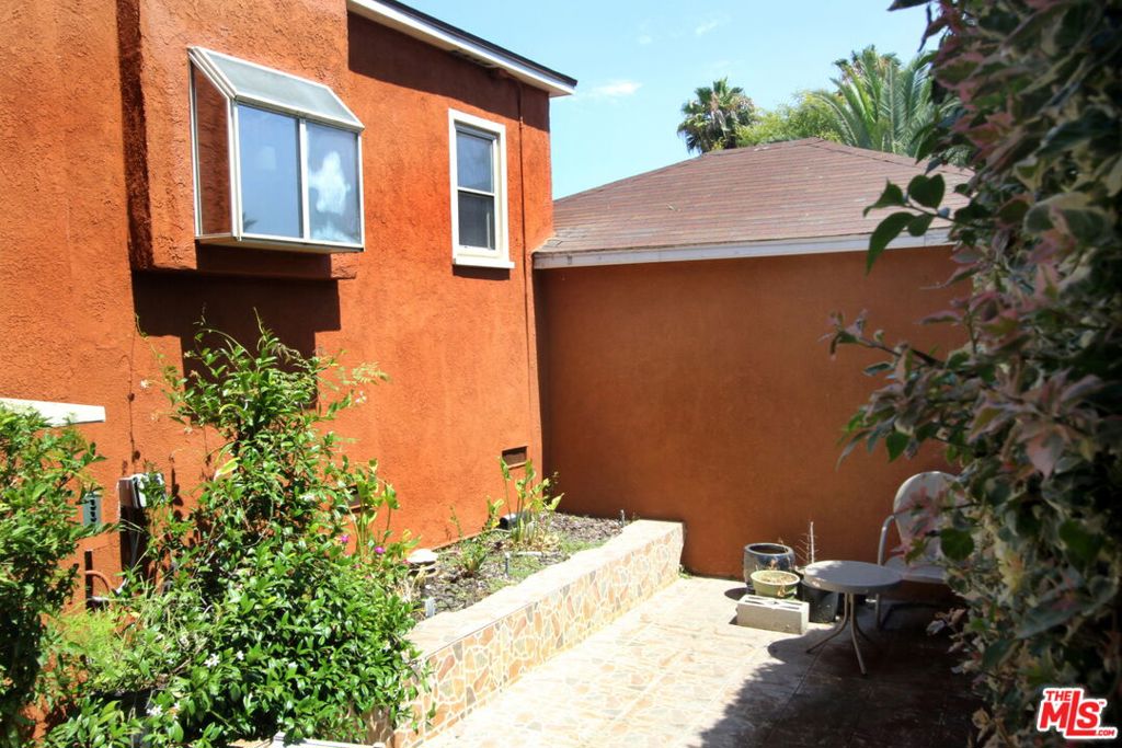 1807 Cochran Place