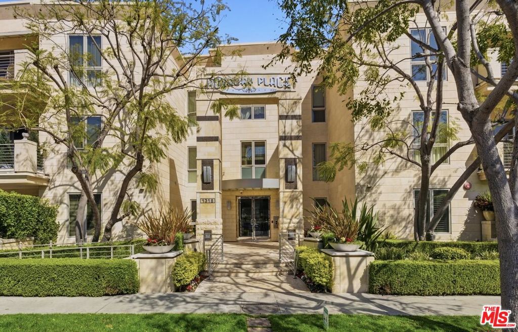 1318 Roxbury Drive 115