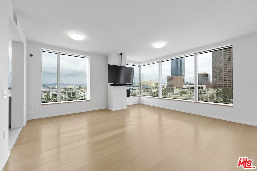 889 Francisco Street 1508