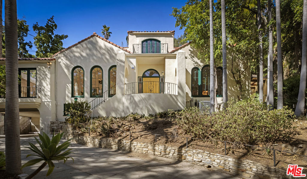2586 Aberdeen Avenue