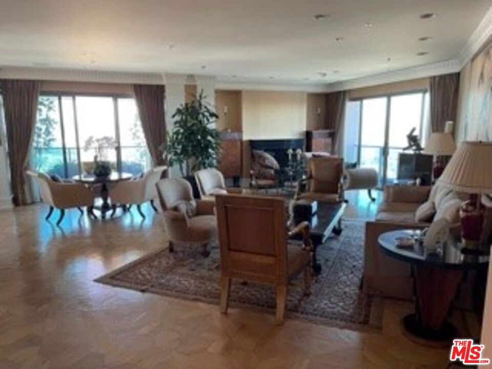 10490 Wilshire Boulevard 2203