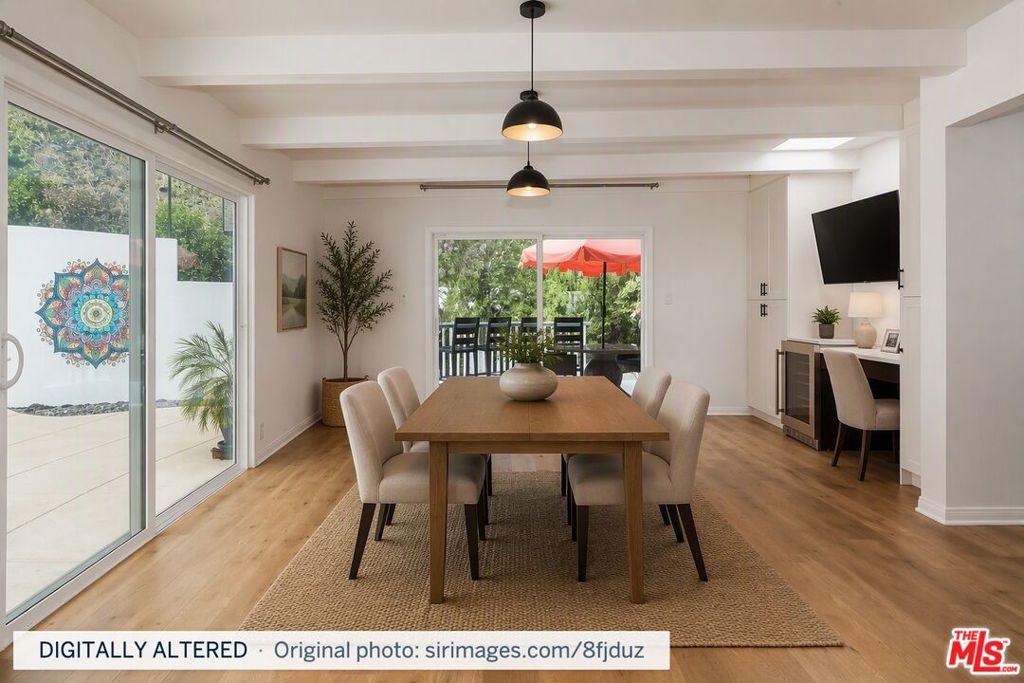 3493 Mandeville Canyon Road