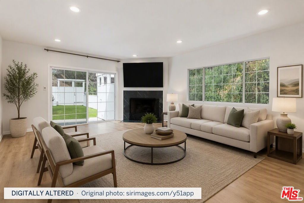 3493 Mandeville Canyon Road