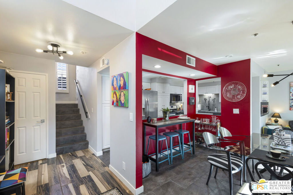 975 Village Square