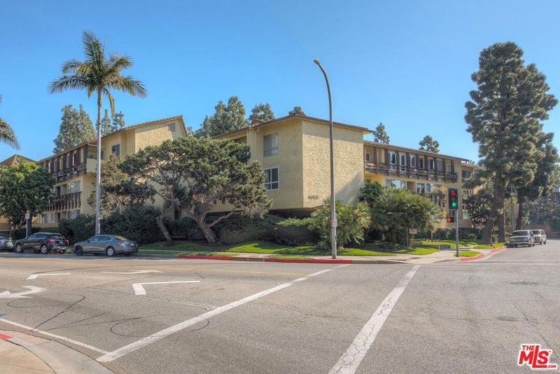 6250 Buckingham 204