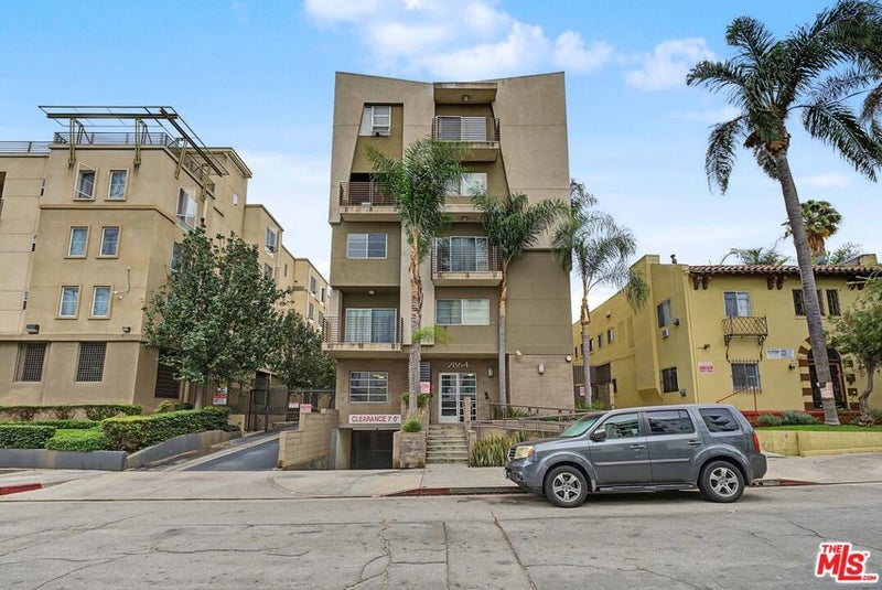 2864 Sunset Place 407