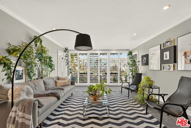 289 S Barrington Avenue A308 #A308, Los Angeles