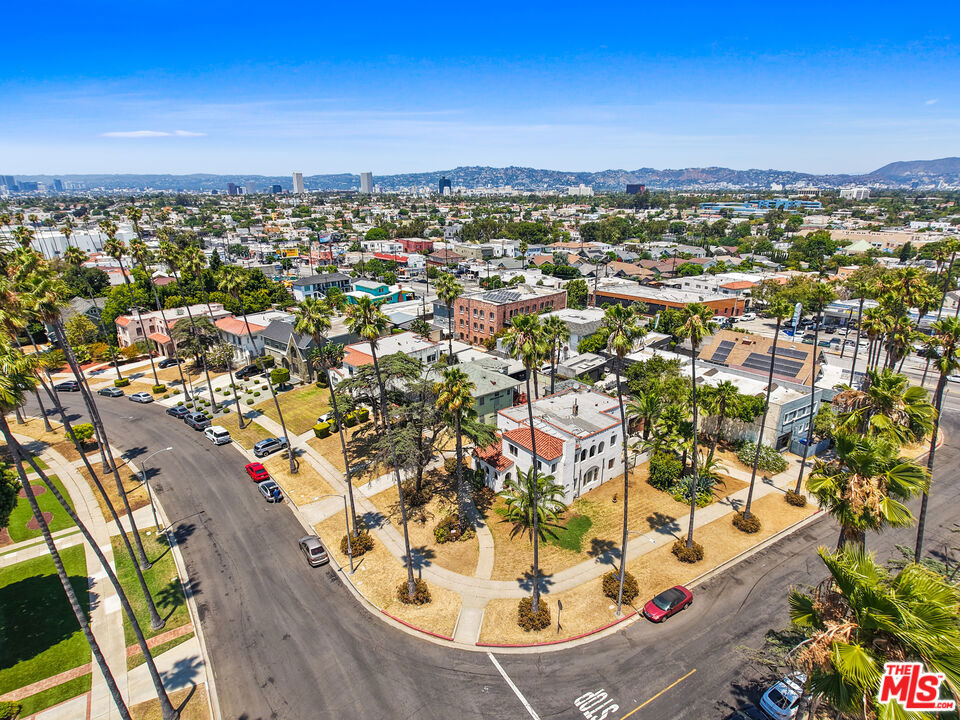 4409 Victoria Park Drive