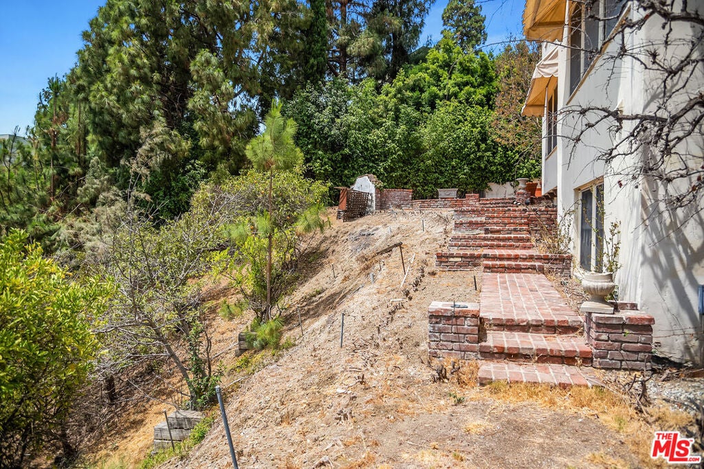 1280 Monte Cielo Drive