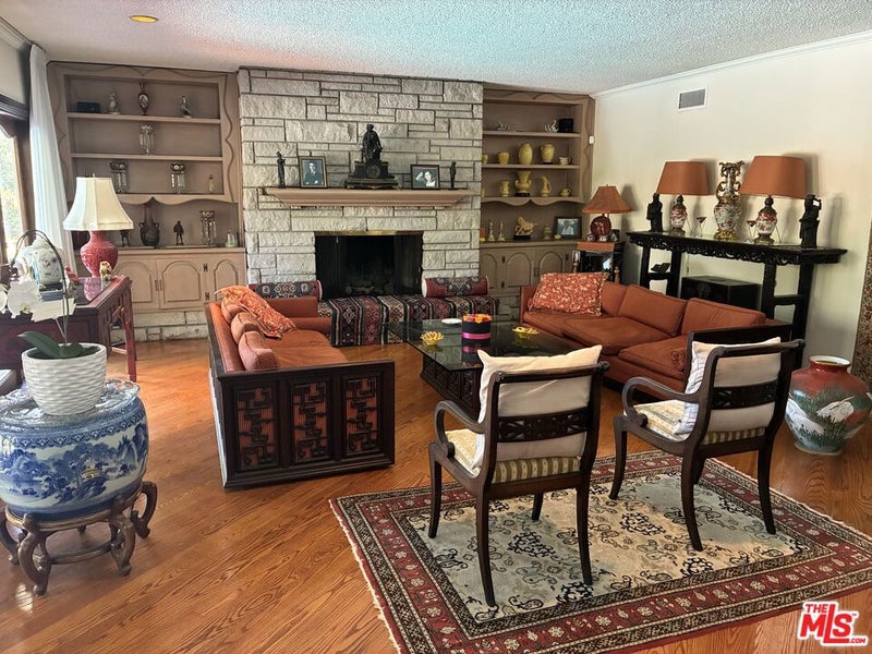1043 Maybrook Drive