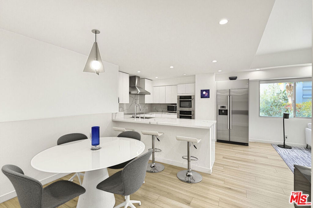 1155 N La Cienega Boulevard 205