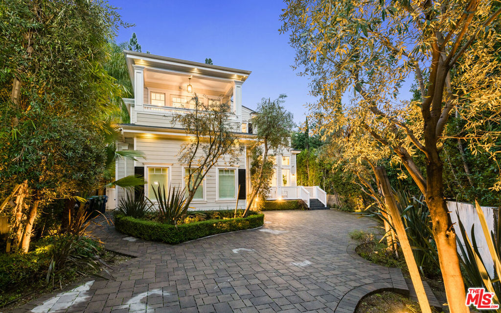 1836 Laurel Canyon Boulevard