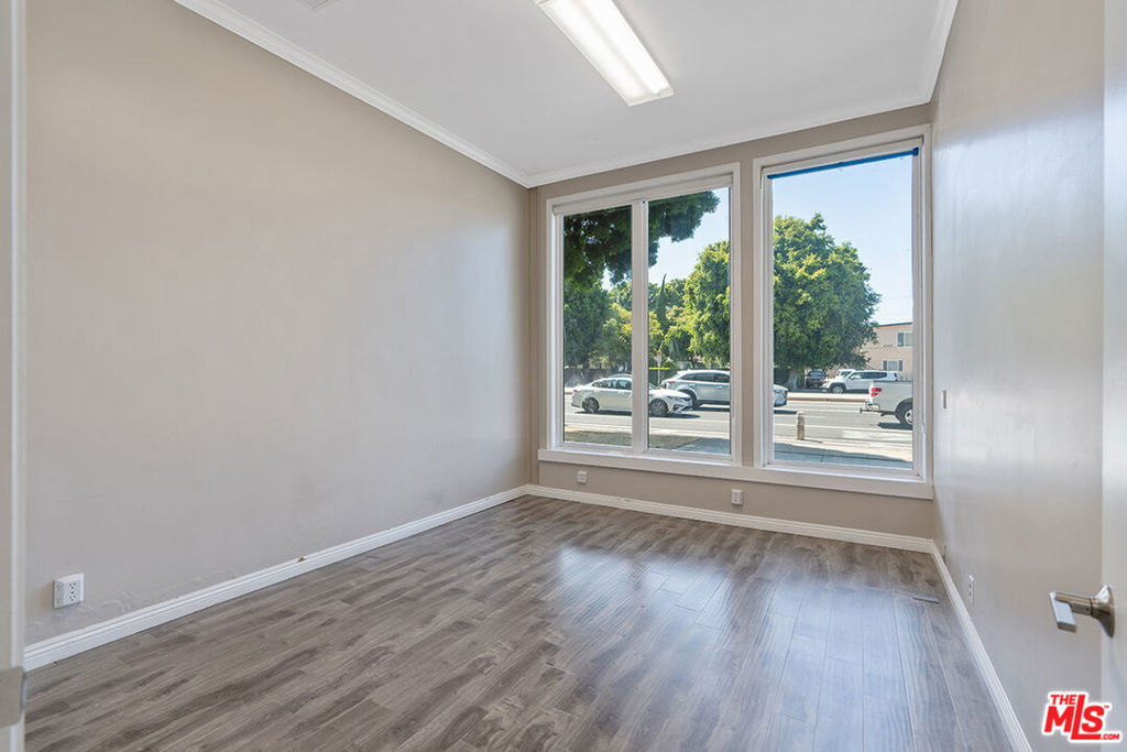 11312 Venice Boulevard