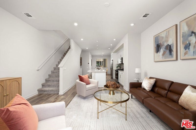 126 Dove Lndg