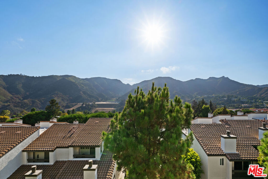 1758 Palisades Drive