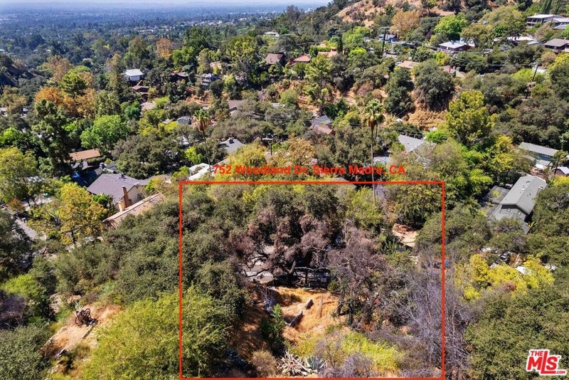 752 Woodland Drive