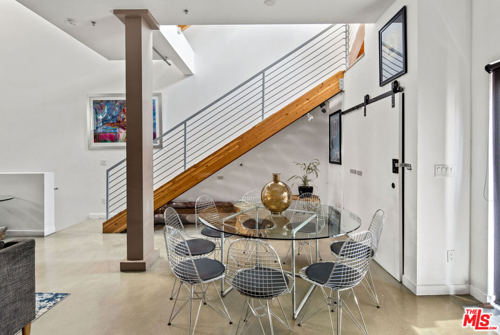 815 Hampton Drive 2
