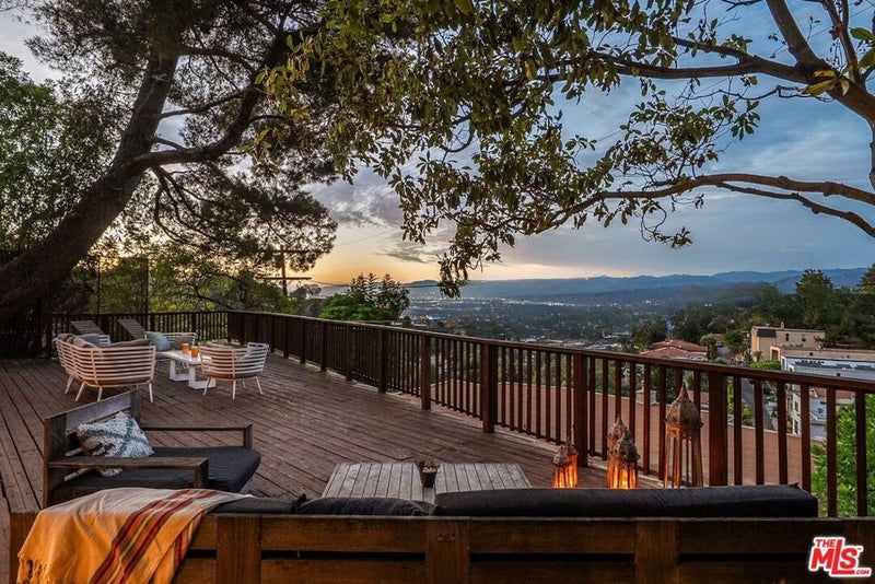 7272 Caverna Drive