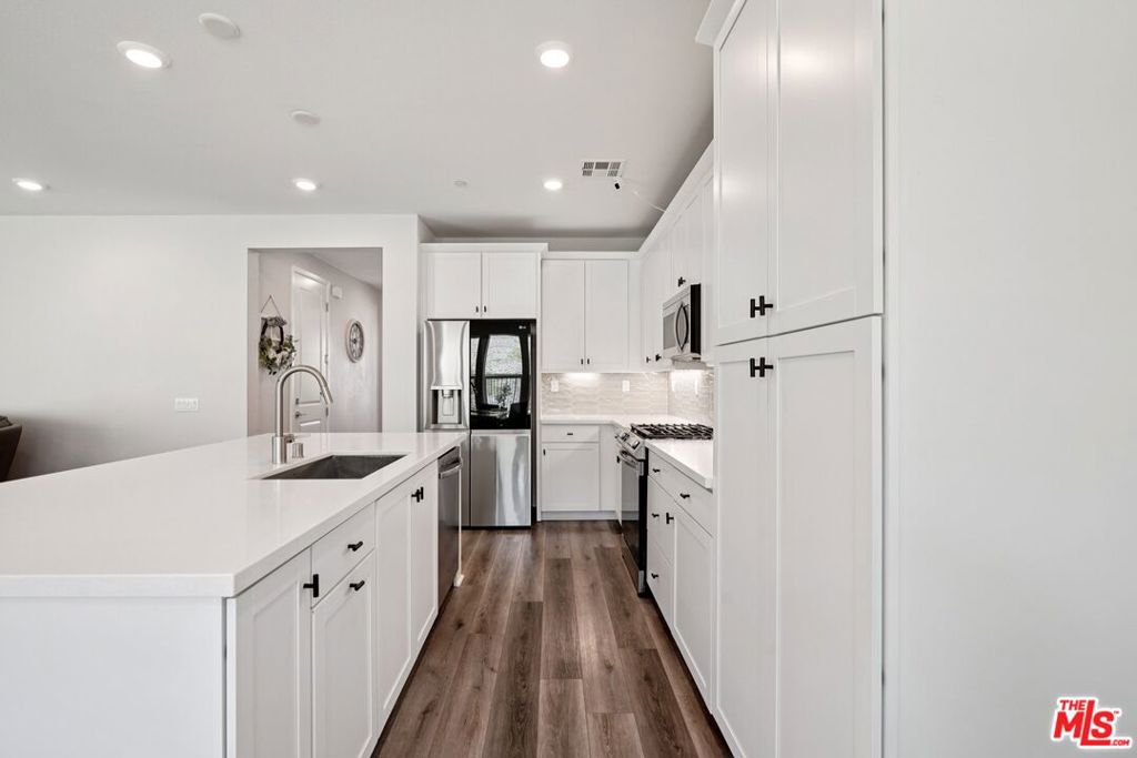 28709 Wildflower Terrace