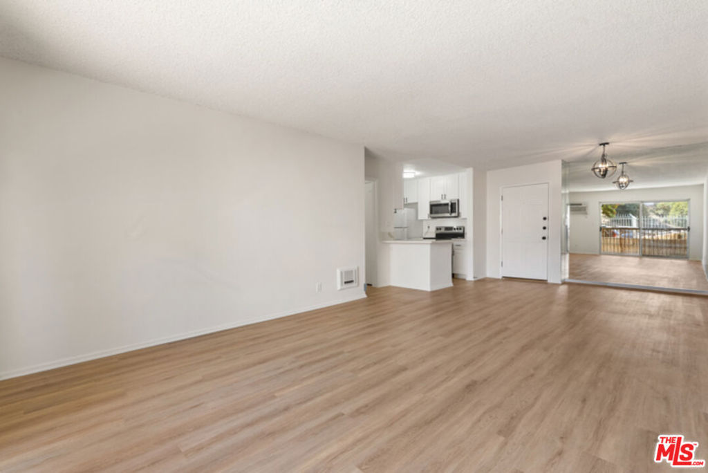 18307 Burbank Boulevard 118