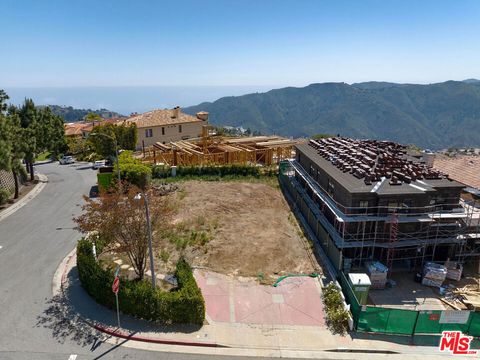 Photo of 1588 Chastain Pkwy, Pacific Palisades, CA 90272 (MLS # 26833583)