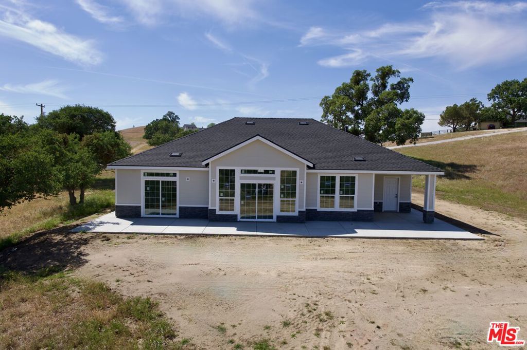 30460 Horsethief Drive