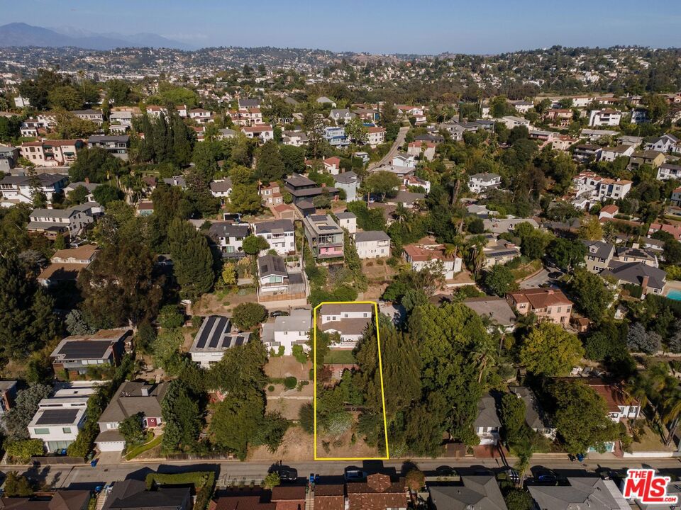 2415 Panorama Terrace