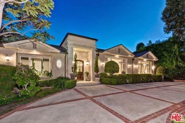 513 N CANON DR, BEVERLY HILLS, CA 90210 - Image 1d04dca3c520162de8f836ebc1c7dbfc/2336918882