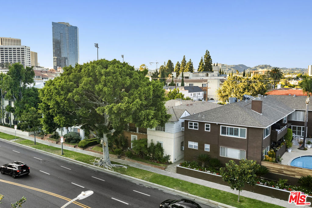 9741 W Olympic Boulevard