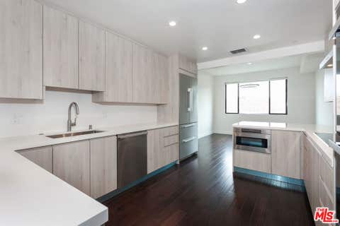 Photo of 430 N MAPLE Drive #206, Beverly Hills, CA 90210 (MLS # 26876483)